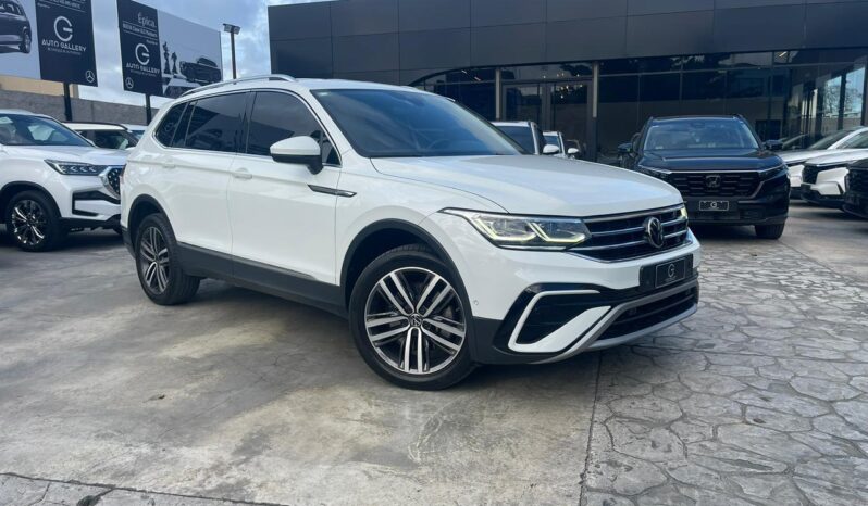 VOLKSWAGEN TIGUAN TSI 4MOTION 2022 lleno