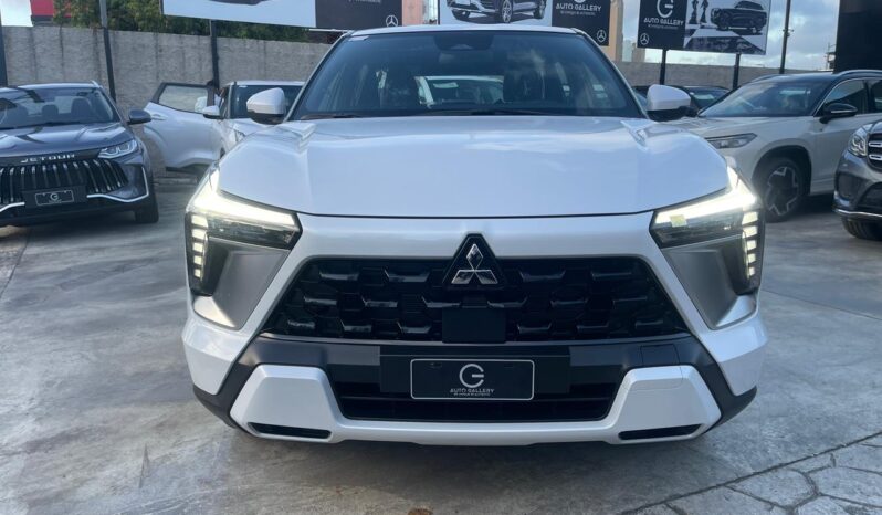 Mitsubishi Outlander P-Line 2027 lleno