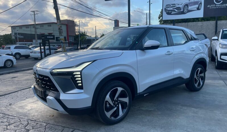 Mitsubishi Outlander P-Line 2027 lleno