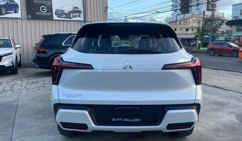 Mitsubishi Outlander P-Line 2027 lleno