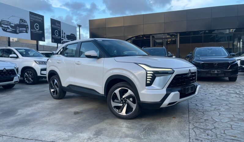 Mitsubishi Outlander P-Line 2027 lleno