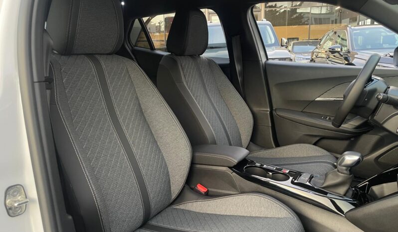 Peugeot 2008 Allure 2026 lleno