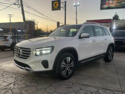 MERCEDES-BENZ CLASE GLB 200 PROGRESSIVE 2025
