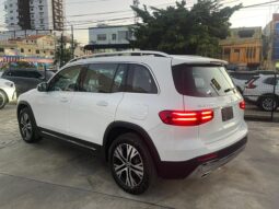 MERCEDES-BENZ CLASE GLB 200 PROGRESSIVE 2025