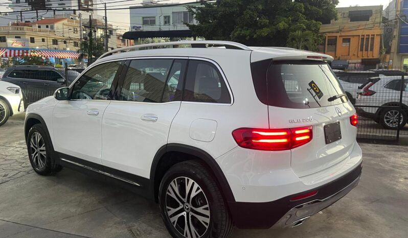 MERCEDES-BENZ CLASE GLB 200 PROGRESSIVE 2025 lleno