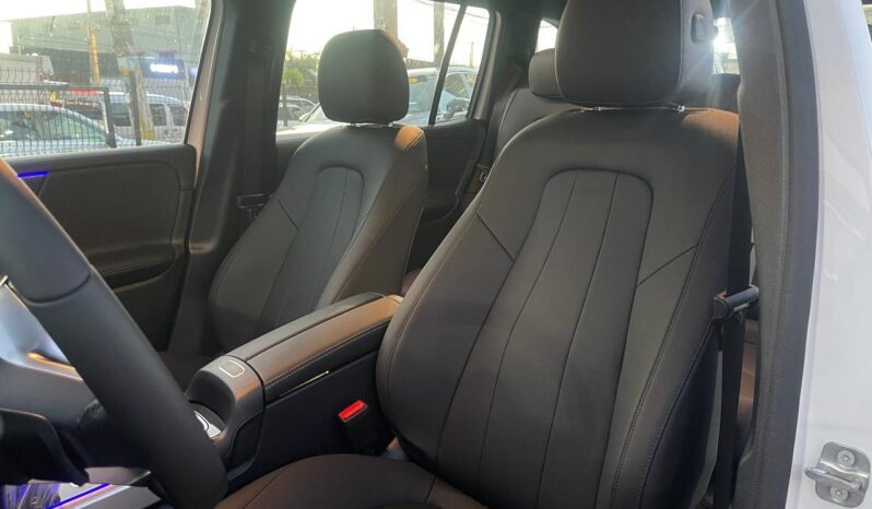 MERCEDES-BENZ CLASE GLB 200 PROGRESSIVE 2025 lleno