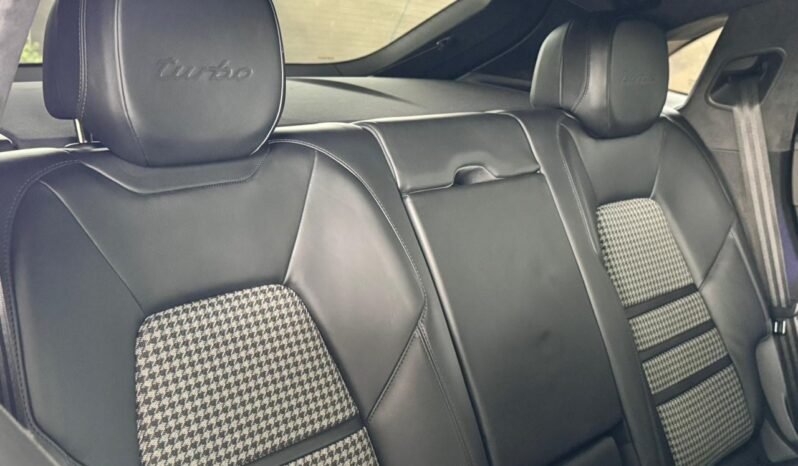 PORSCHA CAYENNE TURBO COUPE 2020 lleno