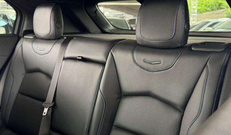 CADILLAC XT4 350T 2024. lleno