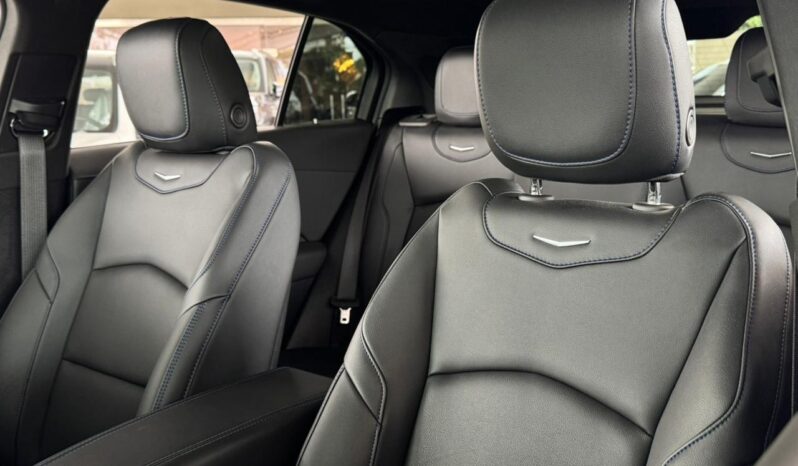 CADILLAC XT4 350T 2024. lleno
