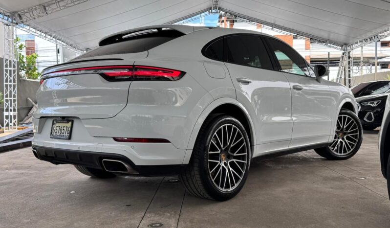 PORSCHA CAYENNE COUPE 2022 lleno