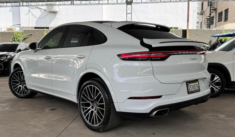 PORSCHA CAYENNE COUPE 2022 lleno
