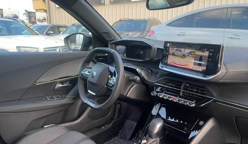 Peugeot 2008 GT Line 2026 lleno