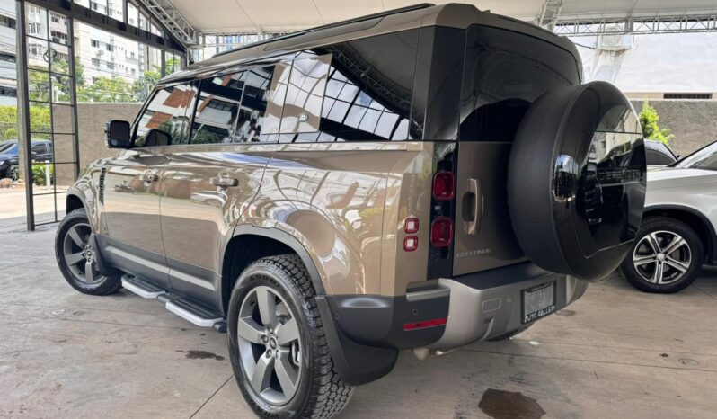 LAND ROVER DEFENDER 110 SE 2024 lleno