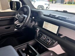 LAND ROVER DEFENDER 110 SE 2024 lleno