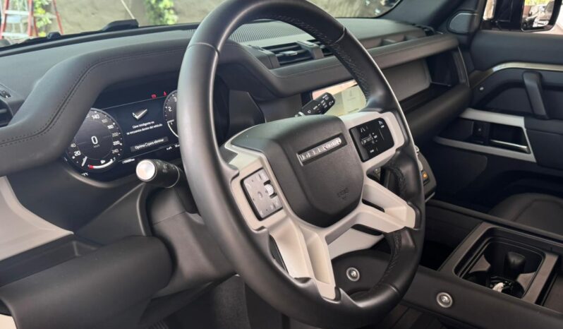 LAND ROVER DEFENDER 110 SE 2024 lleno