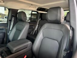 LAND ROVER DEFENDER 110 SE 2024 lleno