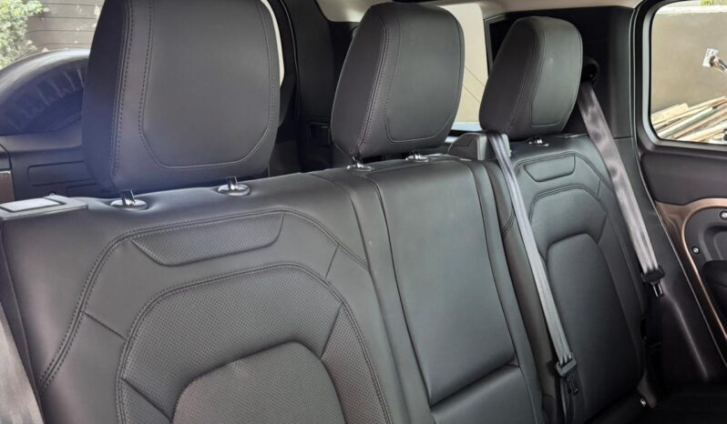 LAND ROVER DEFENDER 110 SE 2024 lleno