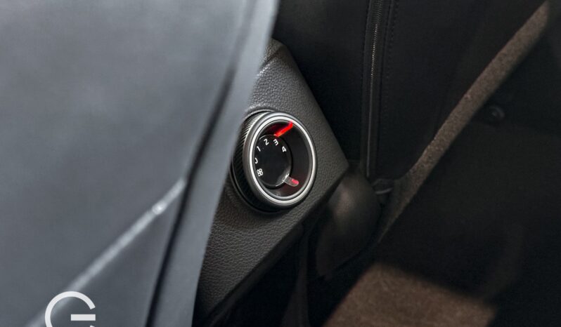 Kia Carens 2027 lleno