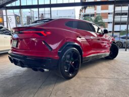 LAMBORGHINI URUS 2020