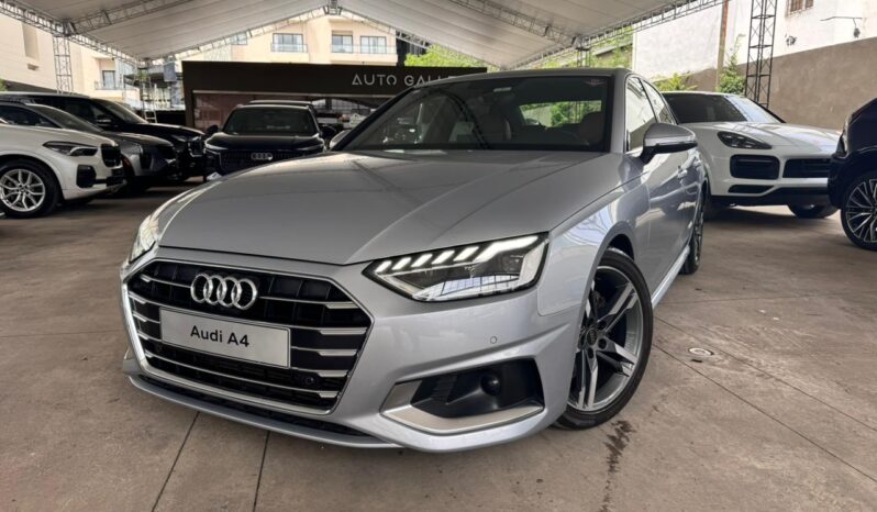 AUDI A4 ADVANCE PREMIUM 2022 lleno