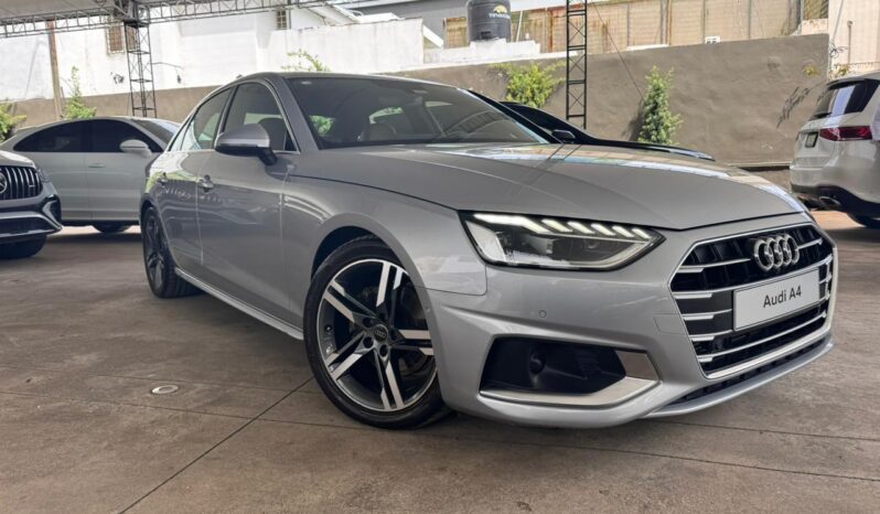 AUDI A4 ADVANCE PREMIUM 2022 lleno
