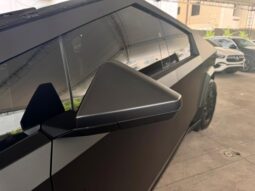 TESLA CYBERTRUCK FOUNDATION SERIES 2024 lleno