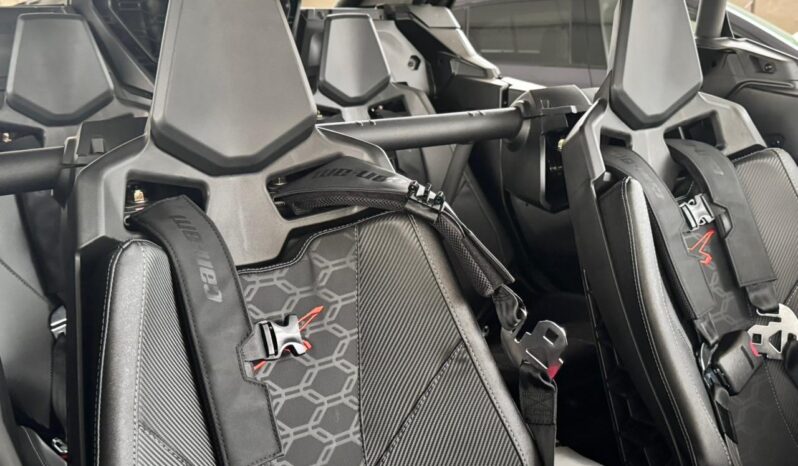 CAN-AM MAVERICK R MAX X RS 2026 lleno
