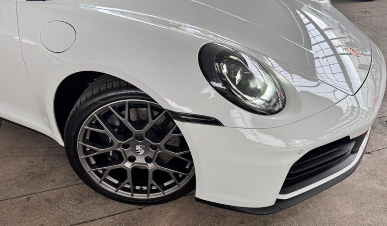 PORSCHE 911 CARRERA 2025 lleno