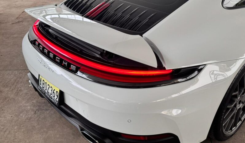 PORSCHE 911 CARRERA 2025 lleno