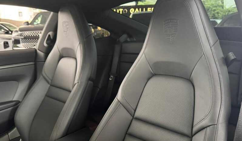 PORSCHE 911 CARRERA 2025 lleno