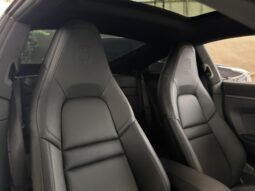 PORSCHE 911 CARRERA 2025 lleno