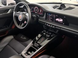 PORSCHE 911 CARRERA 2025 lleno
