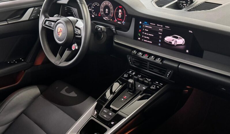 PORSCHE 911 CARRERA 2025 lleno