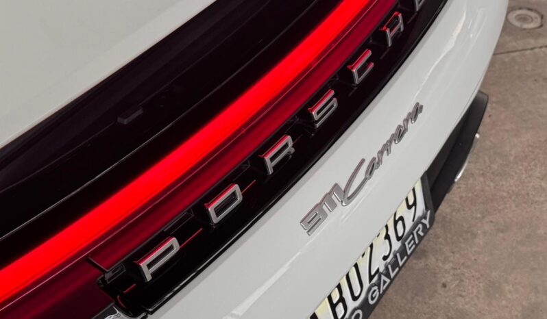 PORSCHE 911 CARRERA 2025 lleno