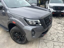 NISSAN FRONTIER Pro-4X 2027