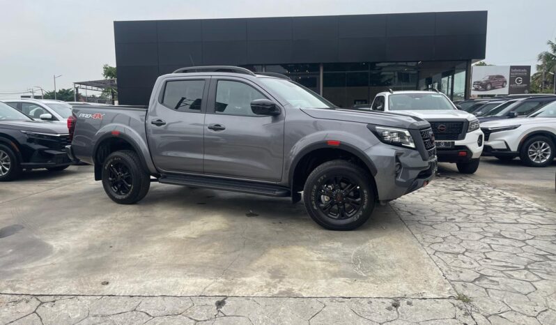 NISSAN FRONTIER Pro-4X 2027 lleno