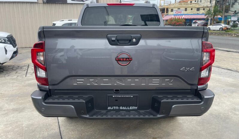 NISSAN FRONTIER Pro-4X 2027 lleno
