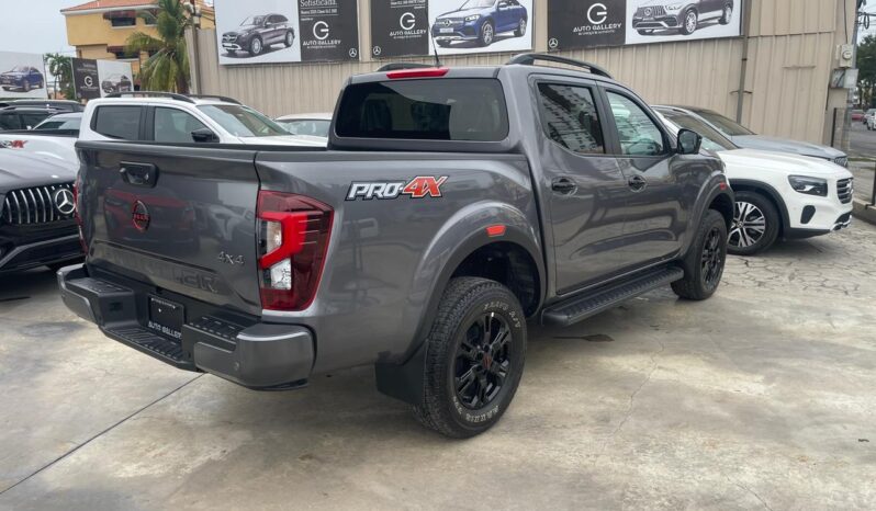 NISSAN FRONTIER Pro-4X 2027 lleno