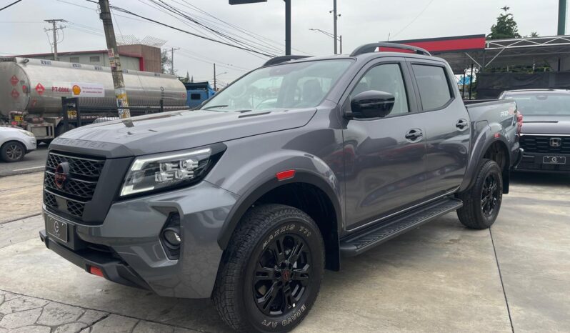 NISSAN FRONTIER Pro-4X 2027 lleno