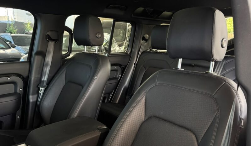 LAND ROVER DEFENDER 110 SE HYBRID 2025 lleno
