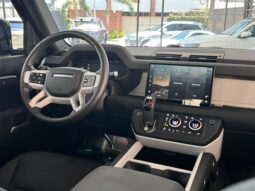 LAND ROVER DEFENDER 110 SE HYBRID 2025 lleno