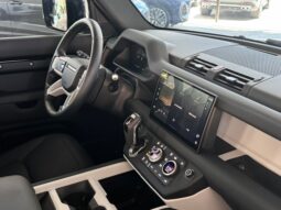 LAND ROVER DEFENDER 110 SE HYBRID 2025 lleno