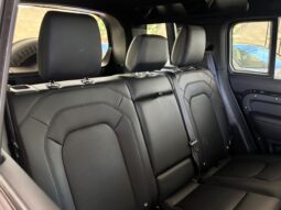 LAND ROVER DEFENDER 110 SE HYBRID 2025 lleno