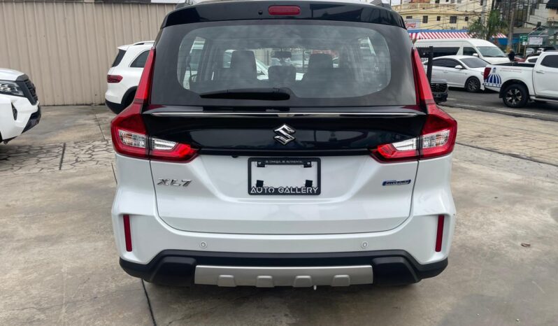 Suzuki XL7 Hybrid 2026 lleno