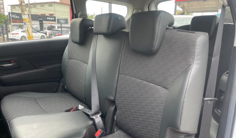 Suzuki XL7 Hybrid 2026 lleno