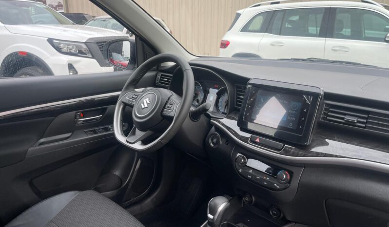 Suzuki XL7 Hybrid 2026 lleno