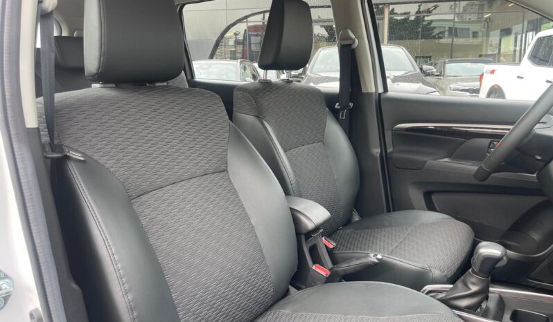 Suzuki XL7 Hybrid 2026 lleno