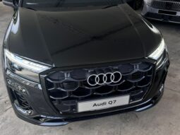 AUDI Q7 S-LINE 2025