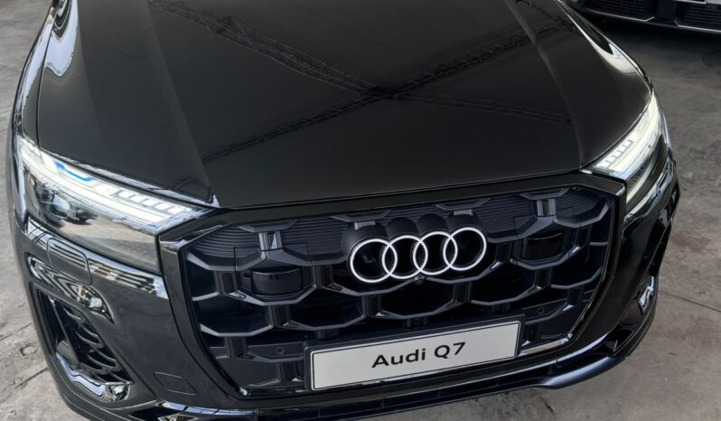 AUDI Q7 S-LINE 2025 lleno