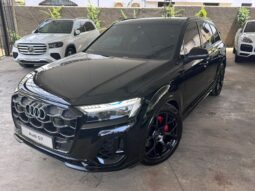 AUDI Q7 S-LINE 2025